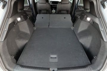Audi_Q4_40_e-tron_S-line_28