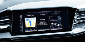 Audi_Q4_40_e-tron_S-line_39