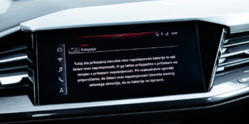 Audi_Q4_40_e-tron_S-line_42