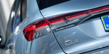 Audi_Q4_40_e-tron_S-line_48