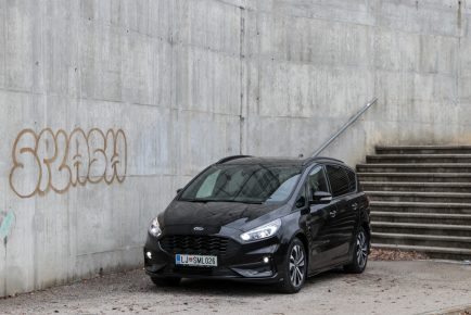 Ford S-Max Hybrid (22)