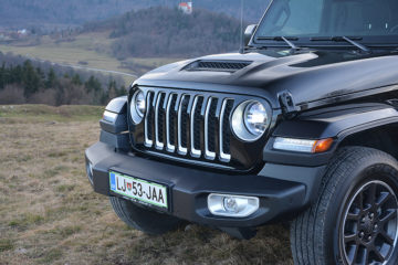 JEEP GLADIATOR 10