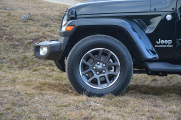JEEP GLADIATOR 11