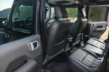 JEEP GLADIATOR 18
