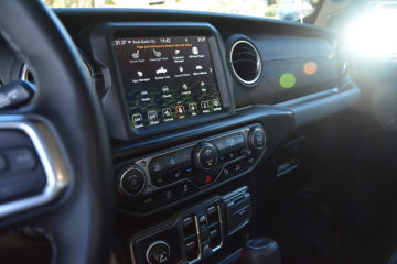 JEEP GLADIATOR 22