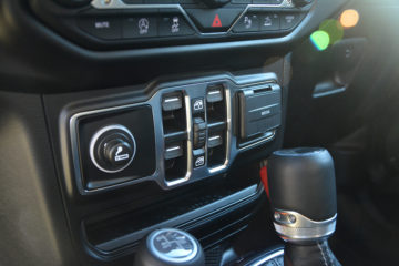 JEEP GLADIATOR 25