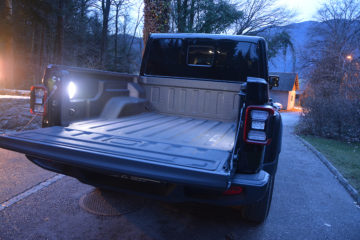JEEP GLADIATOR 32