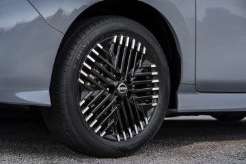 Nissan_Leaf_2022_14.JPG