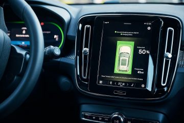 Volvo Cars tests new wireless charging technology