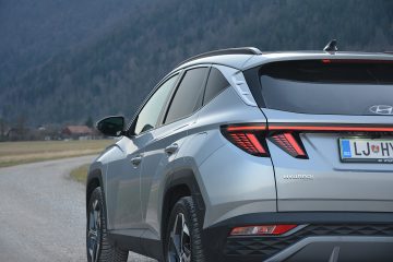 HYUNDAI TUCSON PHEV 10
