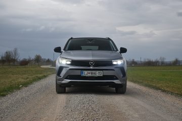 OPEL GRANDLAND 03