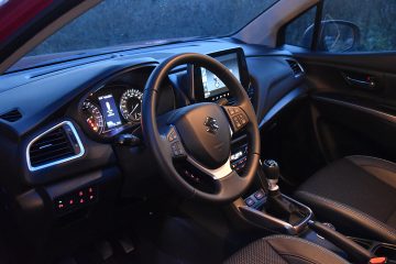 SUZUKI S-CROSS 13