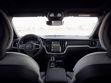 Volvo_V60_Recharge_T8_ (2)