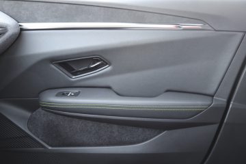 Renault Megane E-Tech Electric (11)