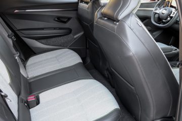 Renault Megane E-Tech Electric (16)