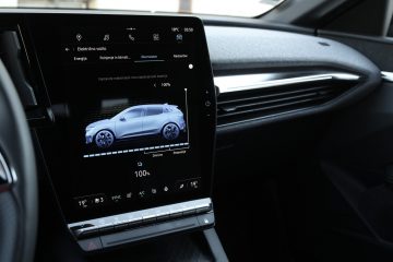 Renault Megane E-Tech Electric (8)