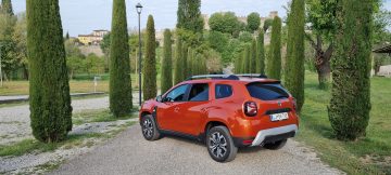 DACIA DUSTER 02