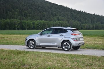 HYUNDAI KONA EV 10