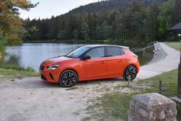 OPEL CORSA-e 01