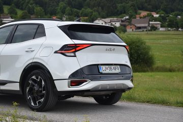 KIA SPORTAGE 10