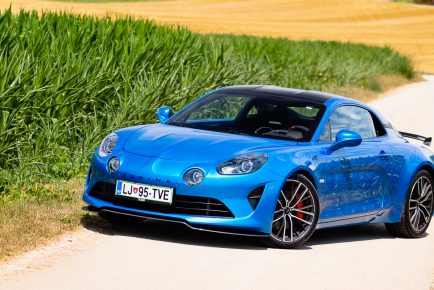 Alpine_A110S_001