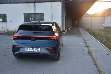 CUPRA BORN 08