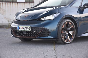 CUPRA BORN 12