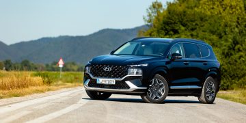 Hyundai_Santa_Fe_Plug-In_Impression_29