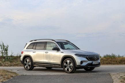 Mercedes EQB (11)