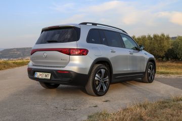 Mercedes EQB (12)