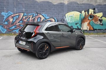 TOYOTA AYGO 06