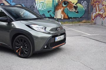 TOYOTA AYGO 10