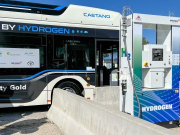 Toyota Caetano Hydrogen Bus (14)