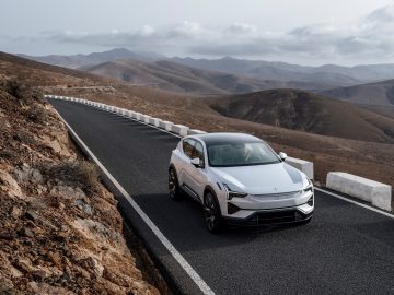 660436_20221012_Polestar_3