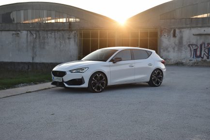 CUPRA LEON 04