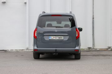 Mercedes-Benz razred T (14)