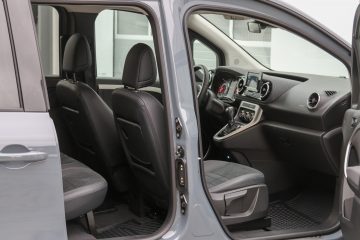 Mercedes-Benz razred T (18)
