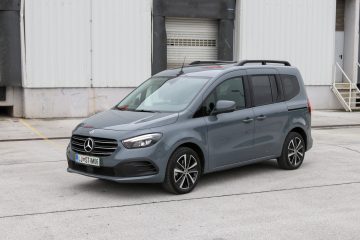 Mercedes-Benz razred T (21)