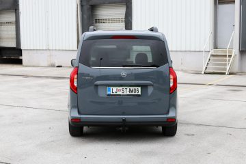 Mercedes-Benz razred T (22)