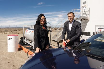 Porsche eFuel plant Chile_ (1)