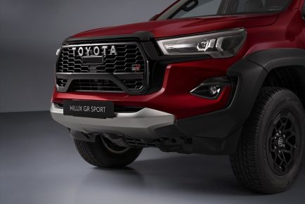 2023_HILUX GR SPORT_2