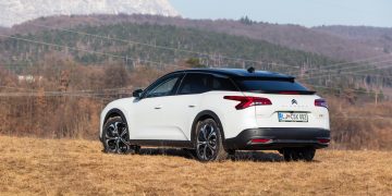 Citroen_C5-X_PureTech_180_Shine_04