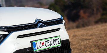Citroen_C5-X_PureTech_180_Shine_05
