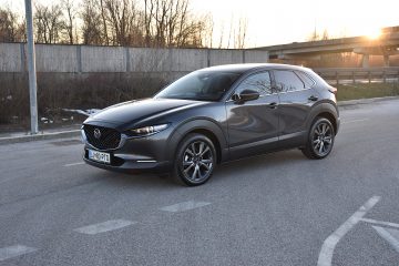 MAZDA CX-30 11