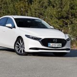 Mazda3_e_SkyactivG122_Plus_ST_001