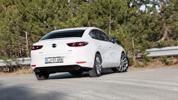 Mazda3_e_SkyactivG122_Plus_ST_35