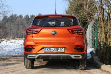 MG ZS (1)