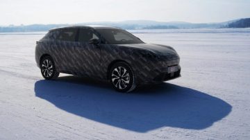 Lynk&Co_08_teaserphotos_2
