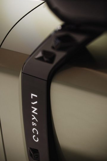 Lynk&Co_08_teaserphotos_4
