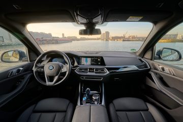 P90494442_lowRes_bmw-ix5-hydrogen-on-